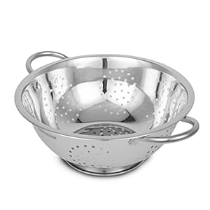 Fackelmann-Colander-24-CM-Multipurpose-Stainless-Steel-Colander--Durable-Anti-Rust-Kitchen-Accessories-Items--Essential-Kitchen-Colander-for-Washing-Fruits-Vegetables-Rice-More